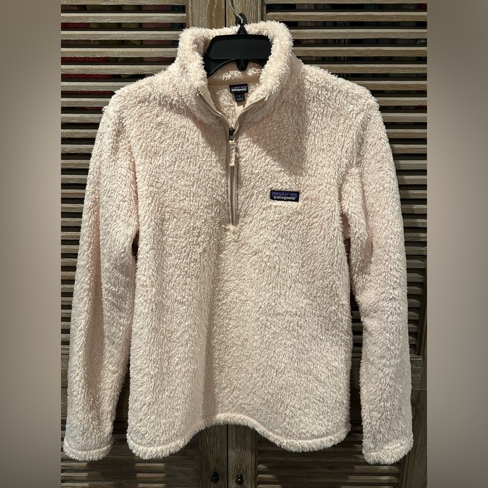 Patagonia women’s large fuzzy fleece